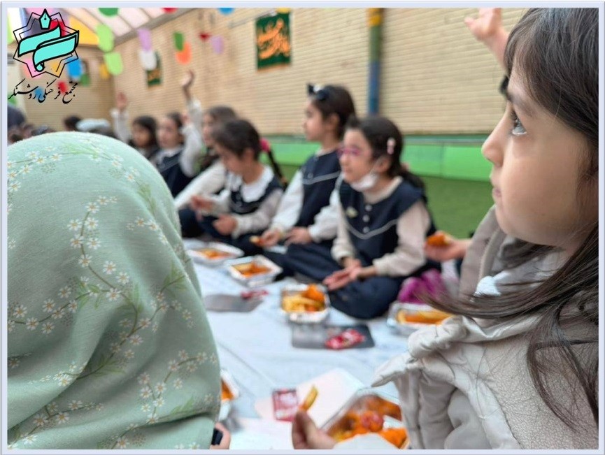 مهمانی سفره ی مادر مهربانی ها